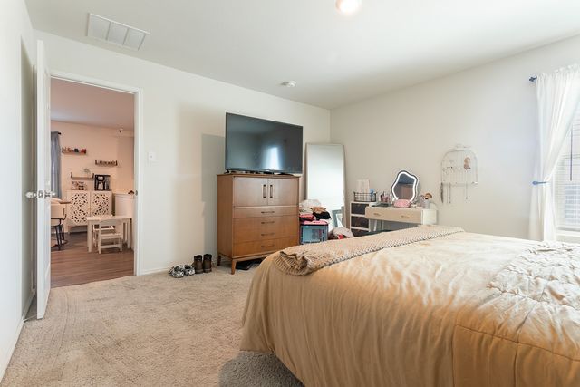 5717 Honey Creek Street, Fort Worth, TX 76179