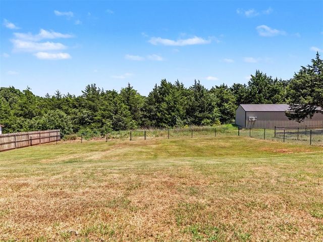 350 Maple Drive, Guthrie, OK 73044