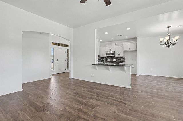 350 Maple Drive, Guthrie, OK 73044