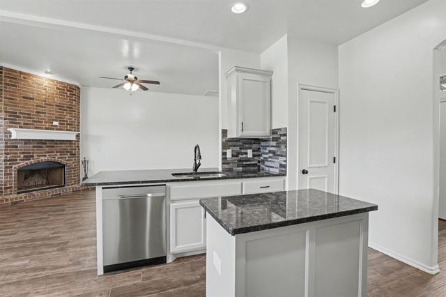 350 Maple Drive, Guthrie, OK 73044