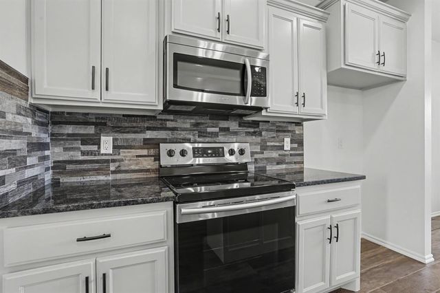350 Maple Drive, Guthrie, OK 73044