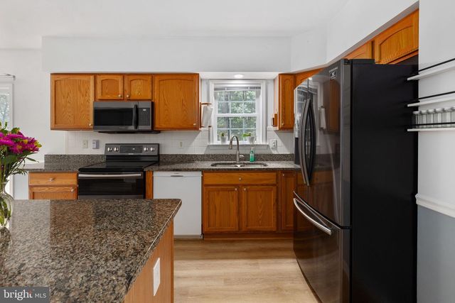 9563 MOHAWK DR, King George, VA 22485