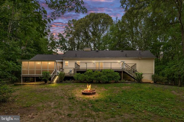9563 MOHAWK DR, King George, VA 22485