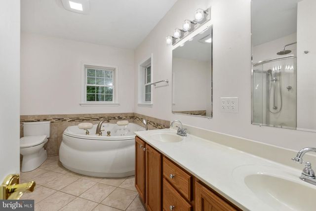 9563 MOHAWK DR, King George, VA 22485