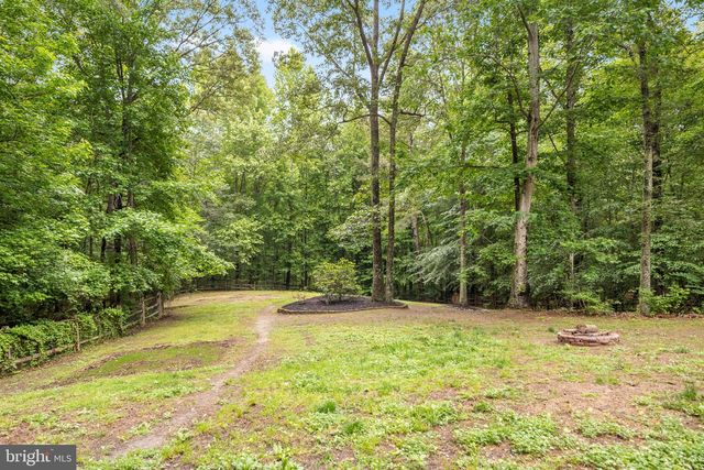 9563 MOHAWK DR, King George, VA 22485