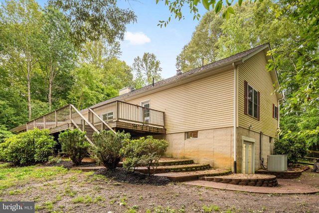 9563 MOHAWK DR, King George, VA 22485