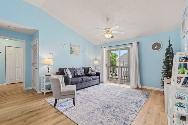 3795 Hitchcock Way Apt 637, Myrtle Beach, SC 29577