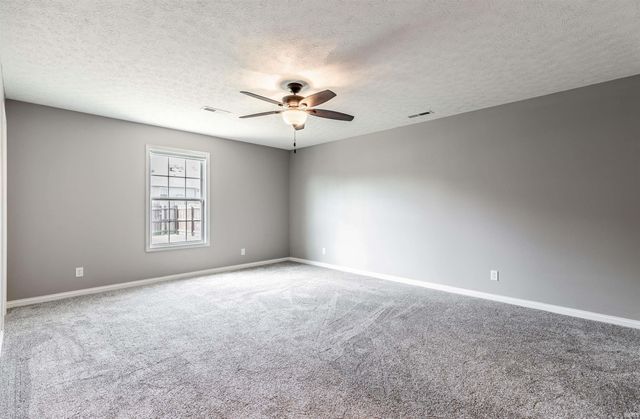 823 Groveview Court, Evansville, IN 47711