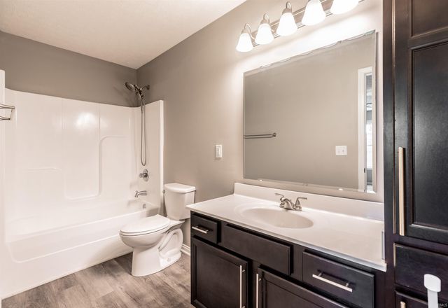 823 Groveview Court, Evansville, IN 47711