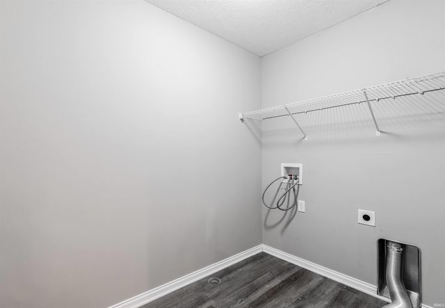 823 Groveview Court, Evansville, IN 47711