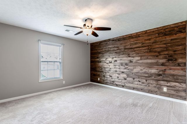 823 Groveview Court, Evansville, IN 47711