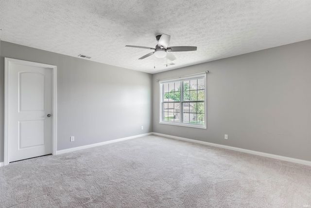 823 Groveview Court, Evansville, IN 47711