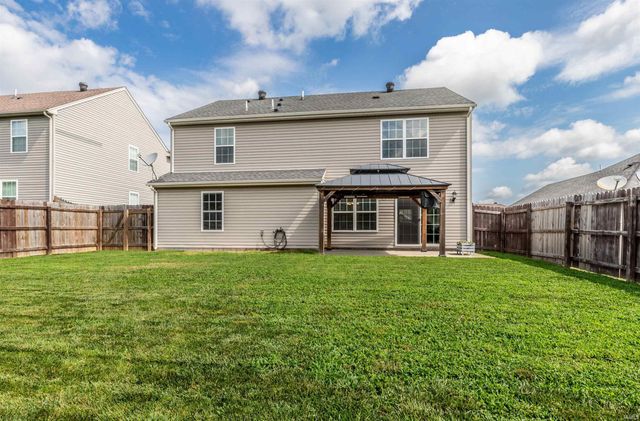 823 Groveview Court, Evansville, IN 47711