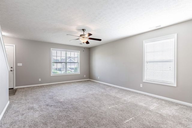 823 Groveview Court, Evansville, IN 47711