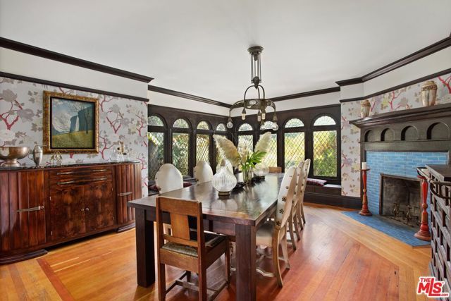 1046 W KENSINGTON Road, Los Angeles, CA 90026
