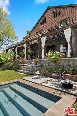 1046 W KENSINGTON Road, Los Angeles, CA 90026