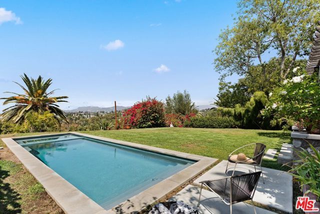 1046 W KENSINGTON Road, Los Angeles, CA 90026