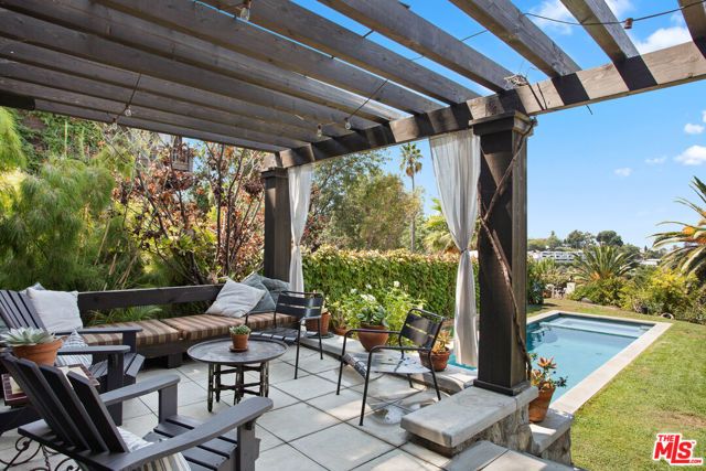 1046 W KENSINGTON Road, Los Angeles, CA 90026