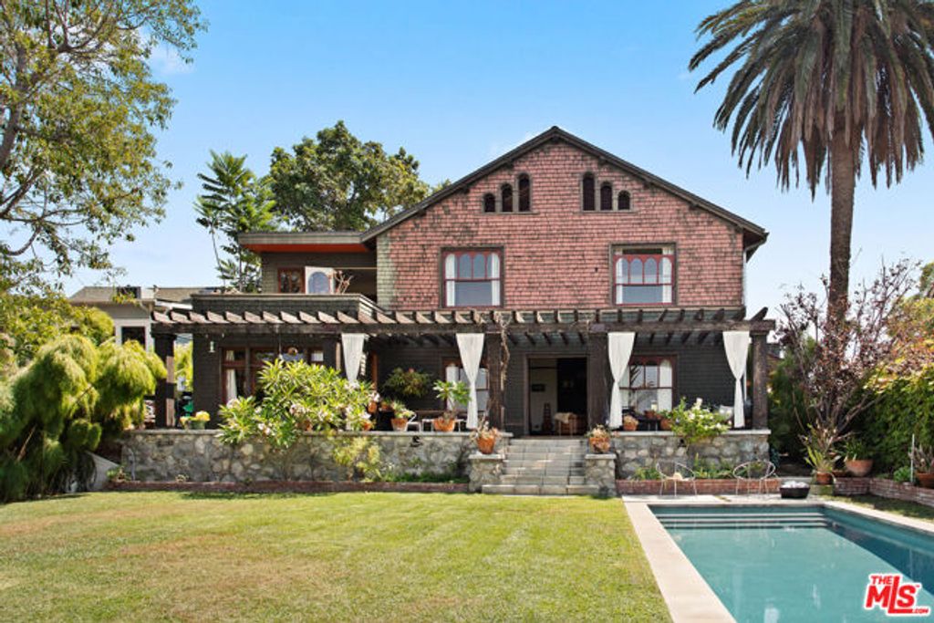 1046 W KENSINGTON Road, Los Angeles, CA 90026