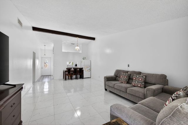 1025 Green Pine Boulevard F, West Palm Beach, FL 33409