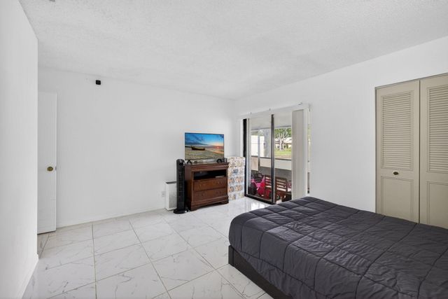1025 Green Pine Boulevard F, West Palm Beach, FL 33409