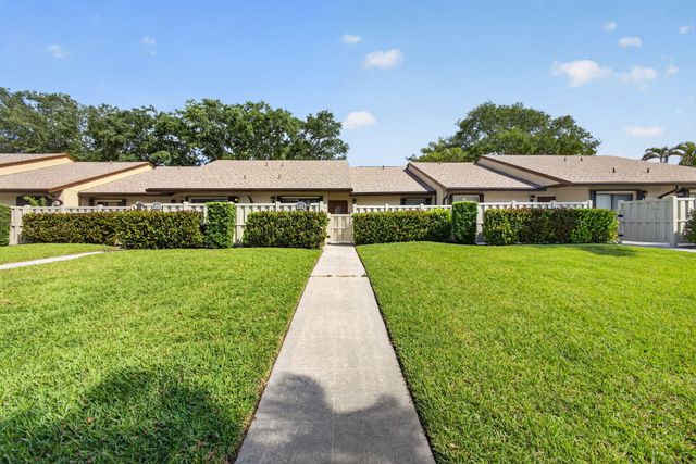 1025 Green Pine Boulevard F, West Palm Beach, FL 33409