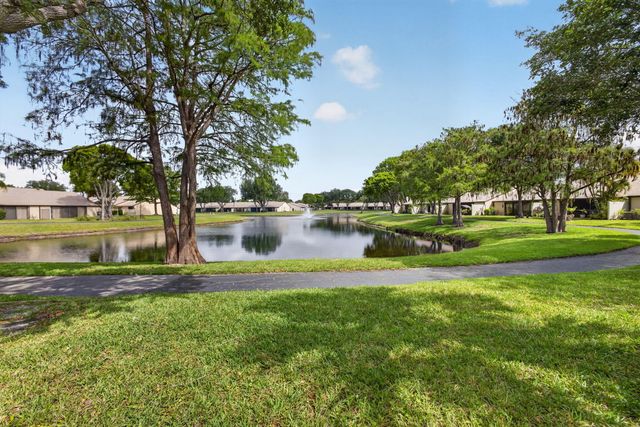 1025 Green Pine Boulevard F, West Palm Beach, FL 33409