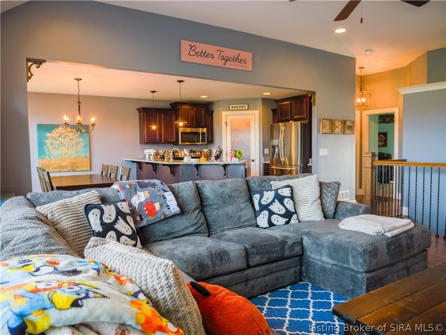 2917 Chestnut Eagle Ridge, Jeffersonville, IN 47130