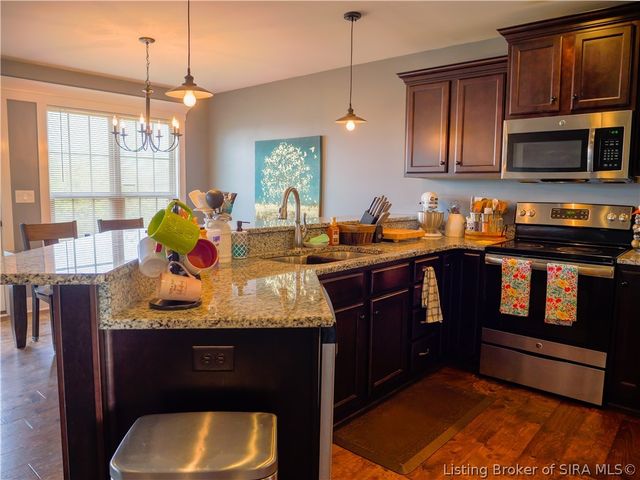 2917 Chestnut Eagle Ridge, Jeffersonville, IN 47130