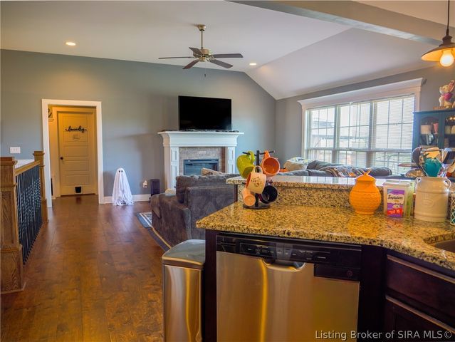 2917 Chestnut Eagle Ridge, Jeffersonville, IN 47130