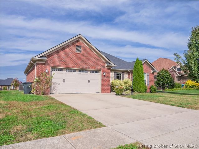 2917 Chestnut Eagle Ridge, Jeffersonville, IN 47130