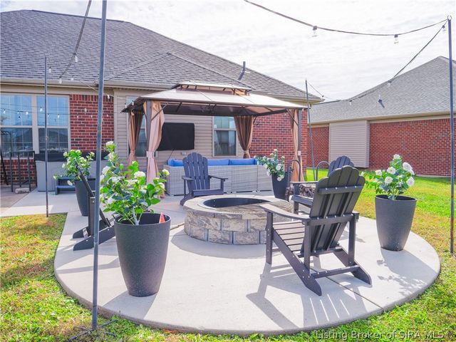 2917 Chestnut Eagle Ridge, Jeffersonville, IN 47130