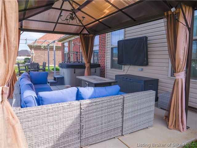 2917 Chestnut Eagle Ridge, Jeffersonville, IN 47130