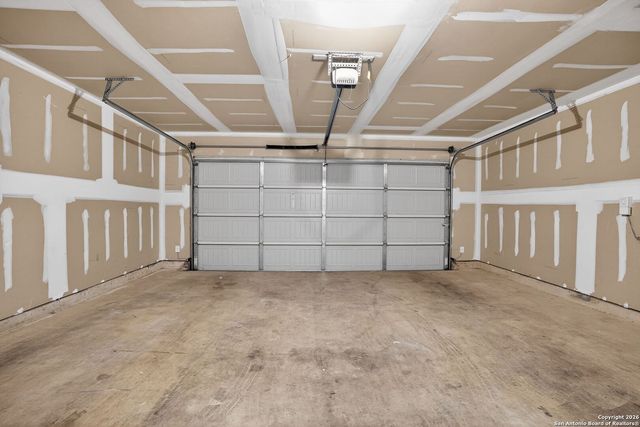 9515 Apple Ridge, San Antonio, TX 78239