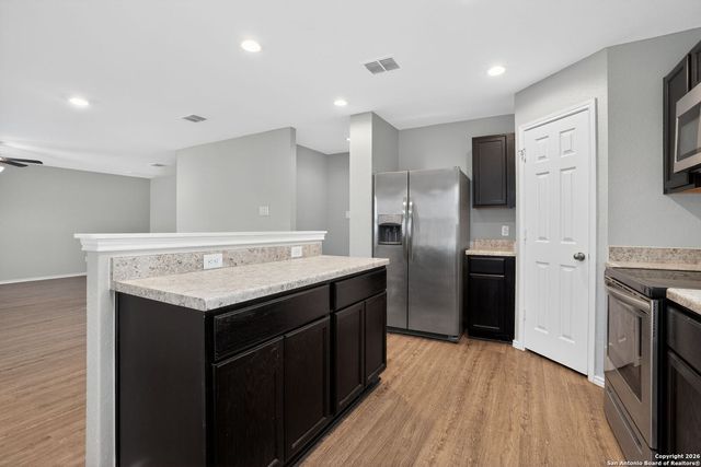 9515 Apple Ridge, San Antonio, TX 78239