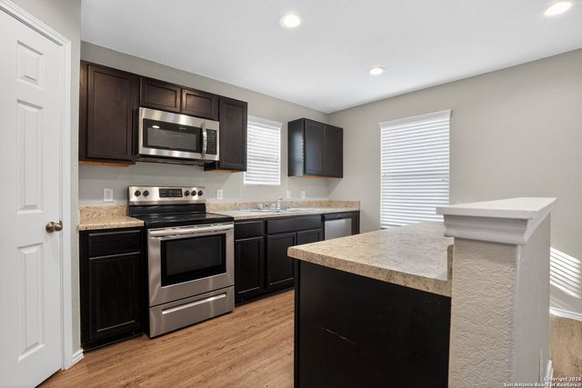 9515 Apple Ridge, San Antonio, TX 78239