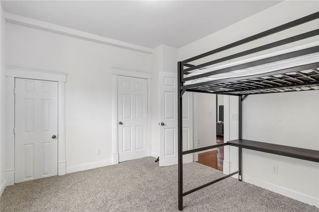 120 S Collins Avenue, Gentry, AR 72734