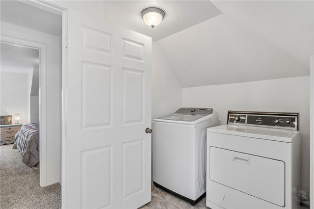 120 S Collins Avenue, Gentry, AR 72734