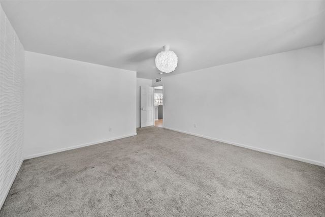 130 Lighthouse Lane, Brooklyn, MI 49230