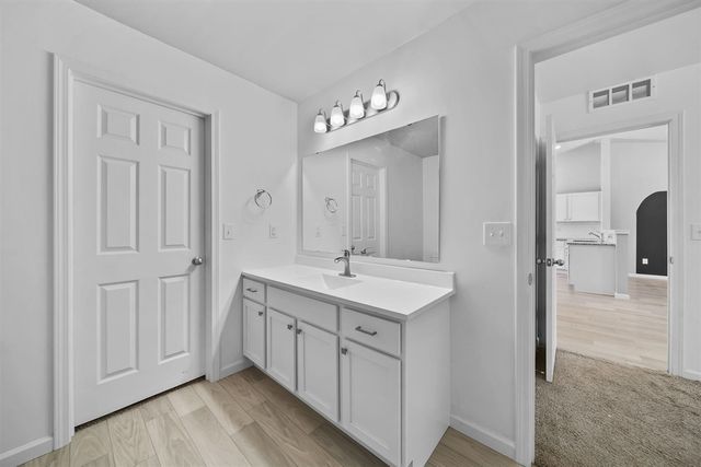 130 Lighthouse Lane, Brooklyn, MI 49230