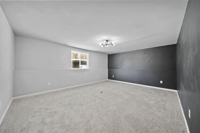 130 Lighthouse Lane, Brooklyn, MI 49230