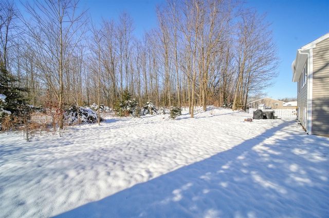 130 Lighthouse Lane, Brooklyn, MI 49230