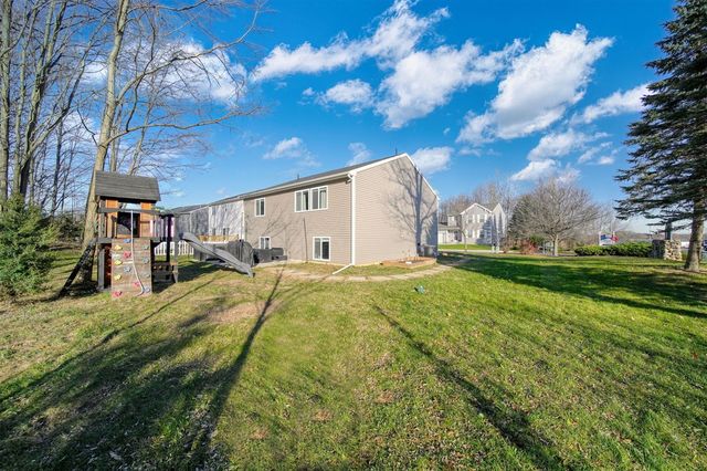 130 Lighthouse Lane, Brooklyn, MI 49230