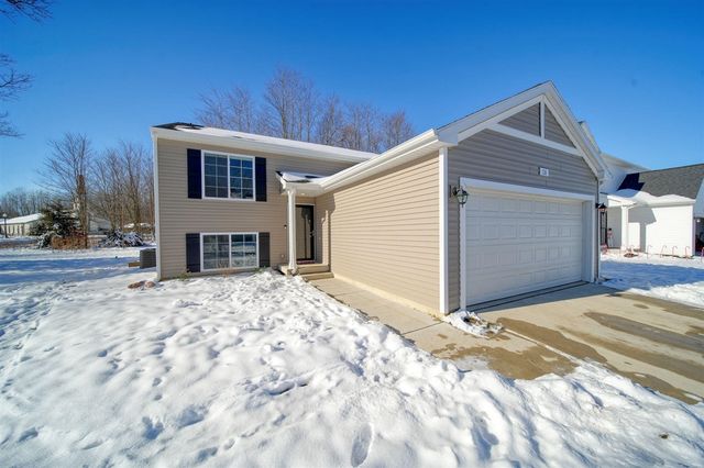 130 Lighthouse Lane, Brooklyn, MI 49230