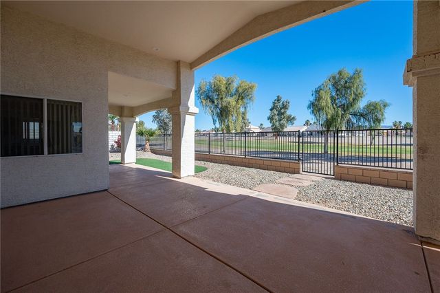 5806 S Wishing Well Drive, Fort Mohave, AZ 86426