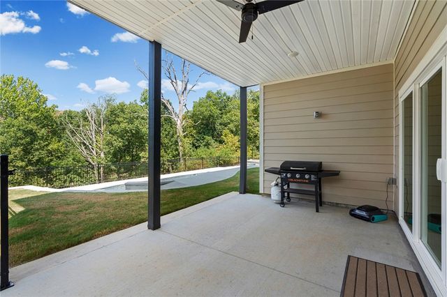 2125 Collins Drive, Pea Ridge, AR 72751