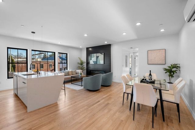 11 Boynton Street 103, Swampscott, MA 01907