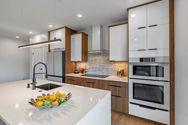 11 Boynton Street 103, Swampscott, MA 01907