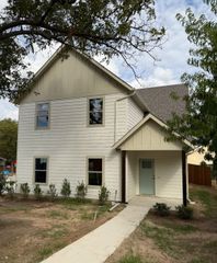 201 S Cates Street, Decatur, TX 76234