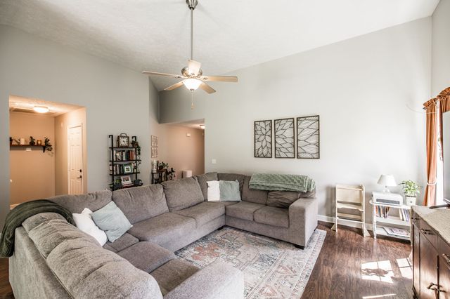 110 Dimaggio Dr, Springfield, TN 37172